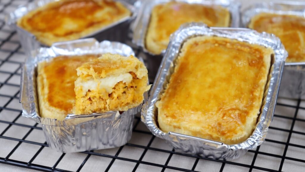 empadao-frango-mamita-1024x578 Empadão de Frango Caseiro: Receita Fácil de Padaria com Massa Podre Perfeita